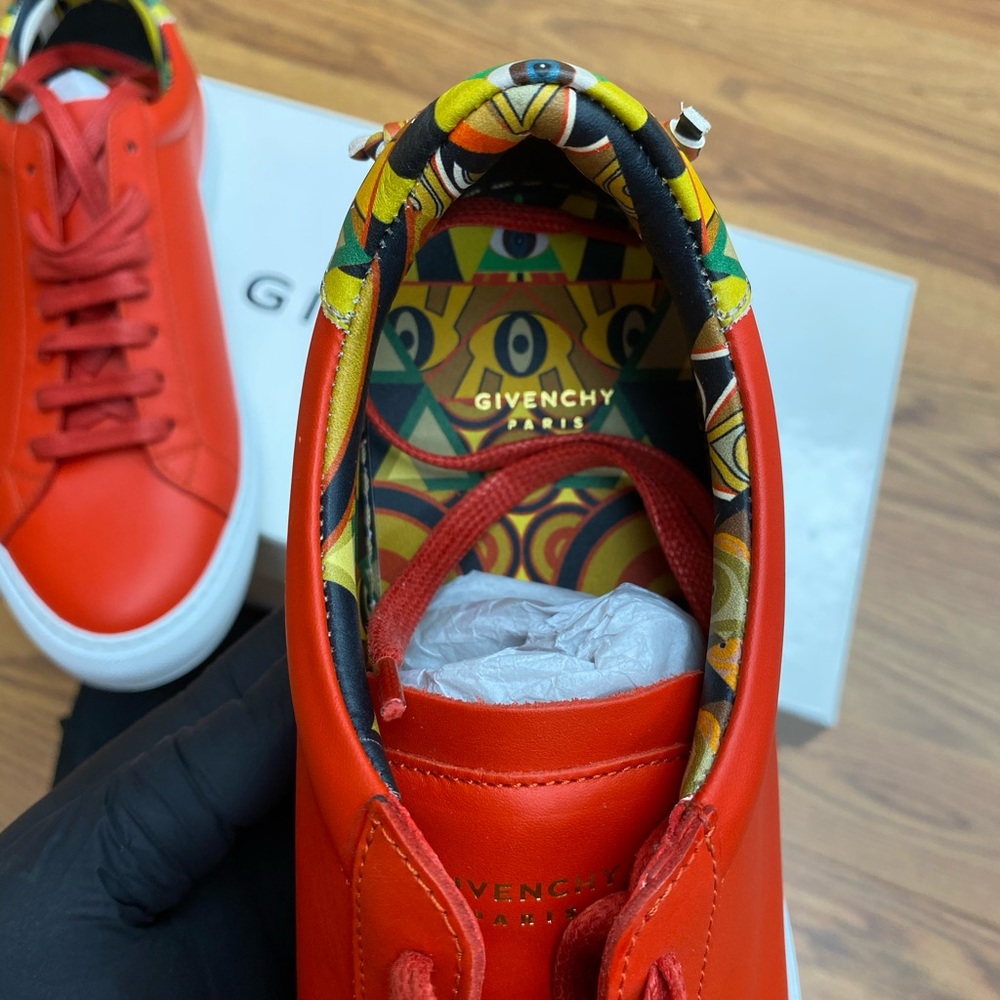Givenchy Sneaker Red 🔥😱👇🏼👇🏼 - Picture 7 of 8
